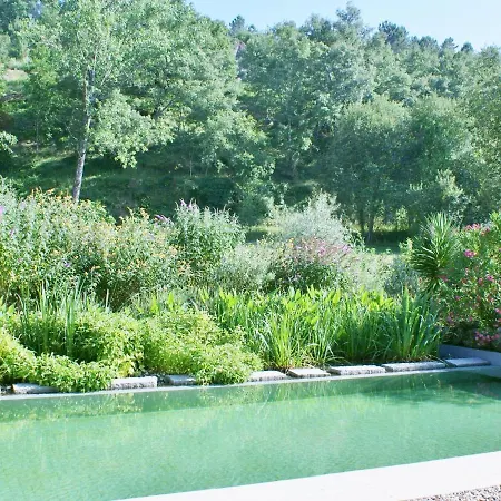 Сasa de vacaciones Detached Holiday With Delightful View Over The Valley